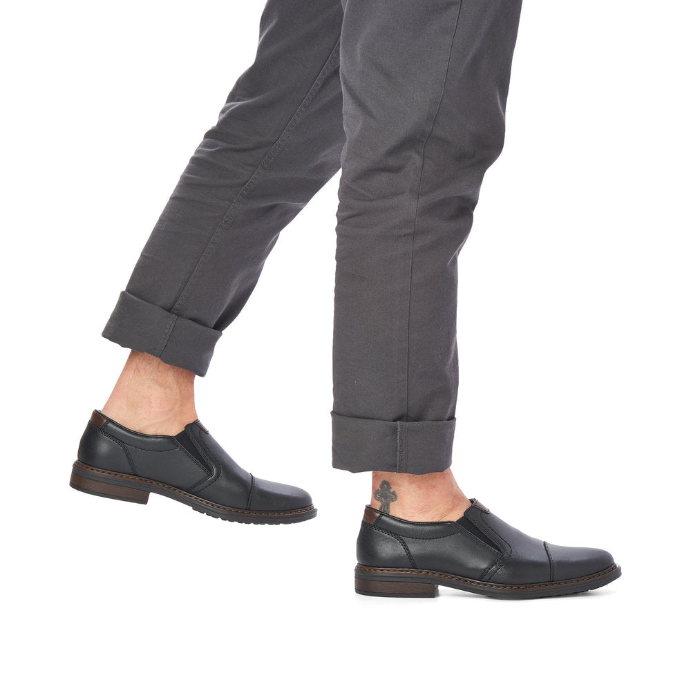 Rieker men slip-on shoe in black leather 17659-00