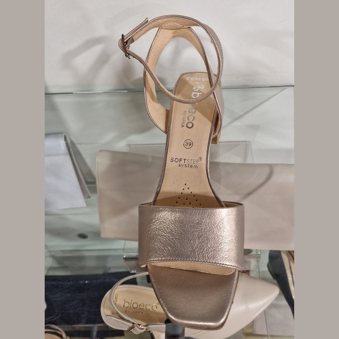 Bioeco Beige Pearl / Clutch bag to match 3942 Sandals B002-2244 metal