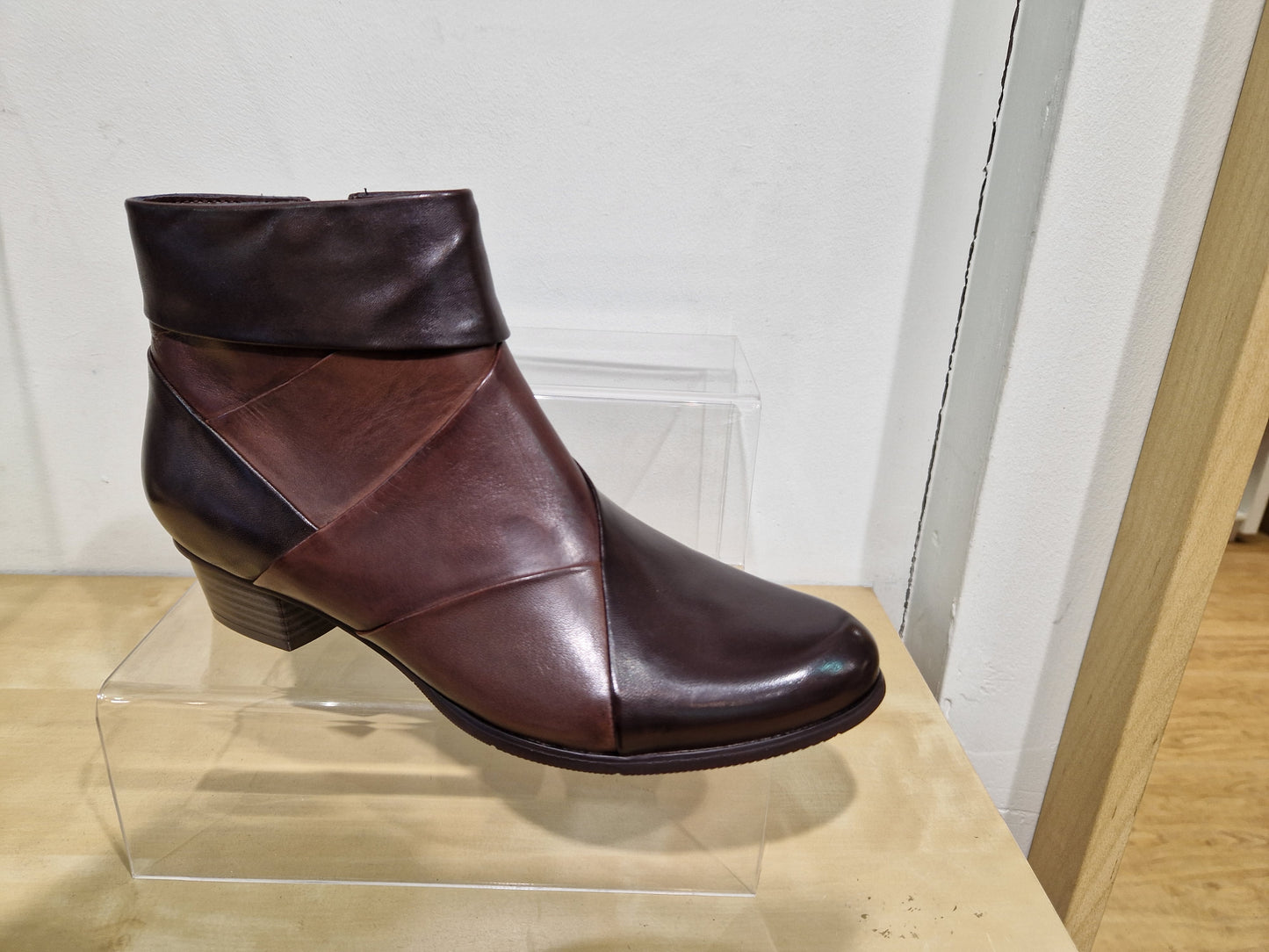 Regardez le ciel Stefany 391 BROWN STEFANY 391 6845