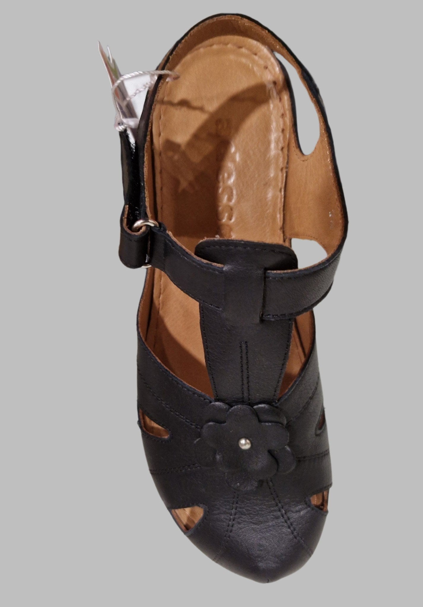 Adesso MEADOW Black Soft Leather Closed Toe Sandal