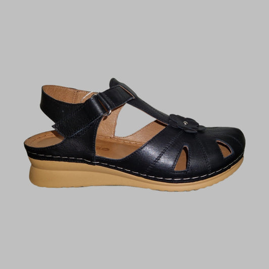 Adesso MEADOW Black Soft Leather Closed Toe Sandal