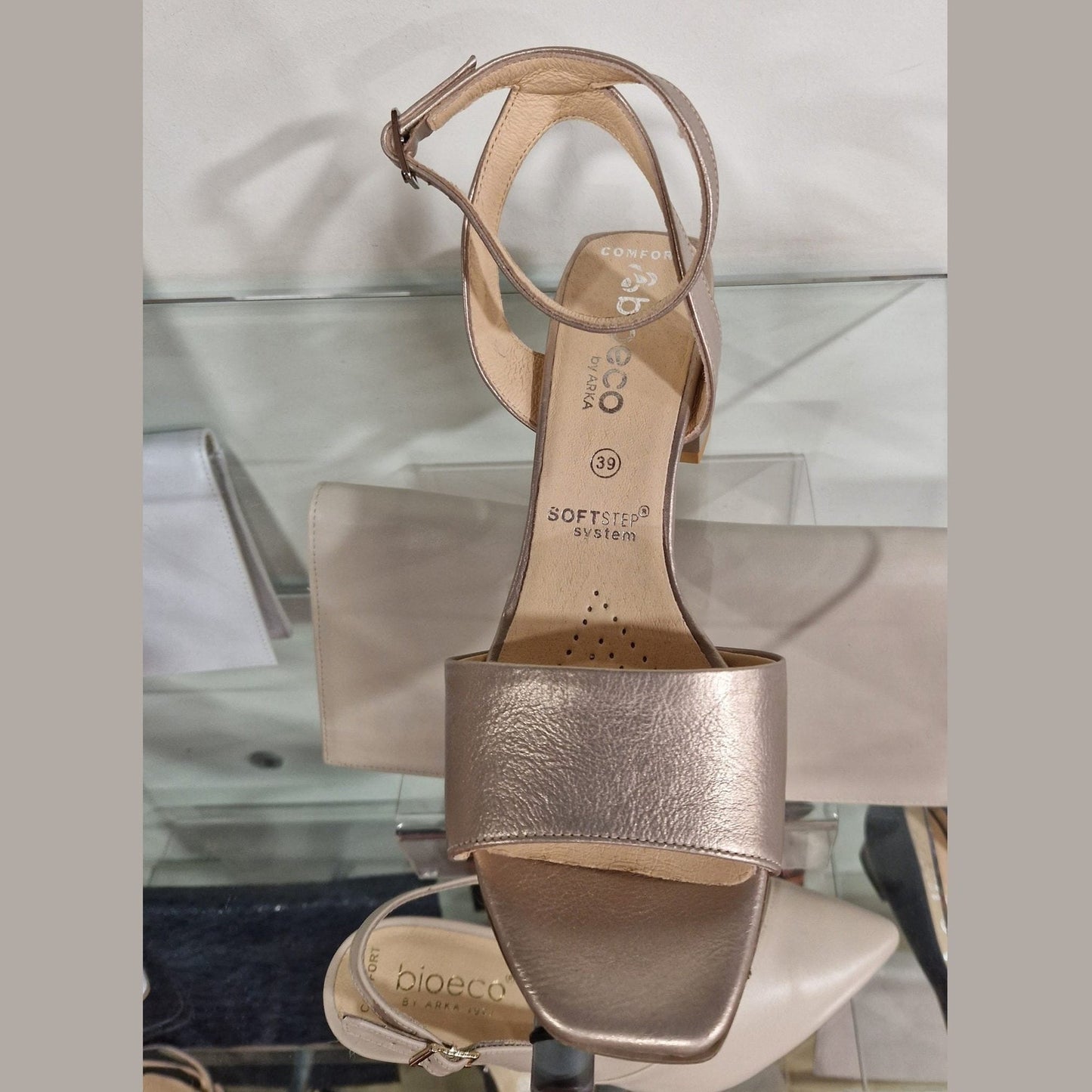 Bioeco Beige Pearl / Clutch bag to match 3942 Sandals B002-2244 metal