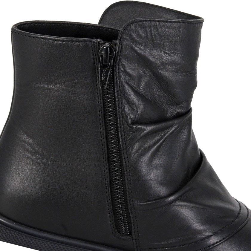 Cipriata L557 BLACK Soft Leather Zip ankle Boot L557A