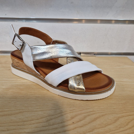 Modella Lyla White / Metallic Soft Leather Low Wedge Sandal