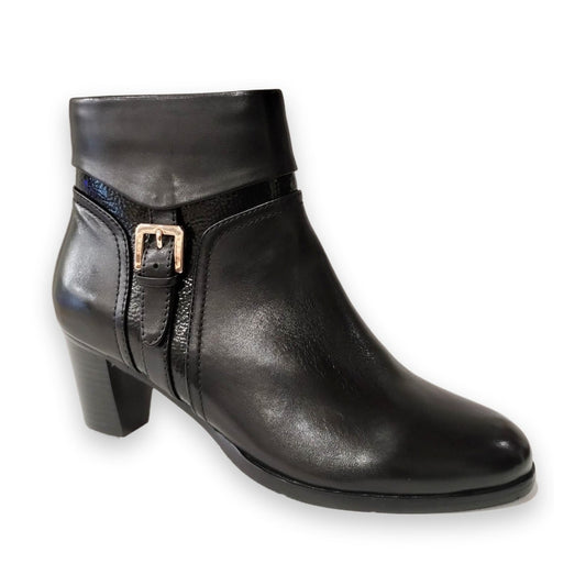Regardez Le Ciel Sonia 150 BLACK Soft Leather Zip Ankle Boot