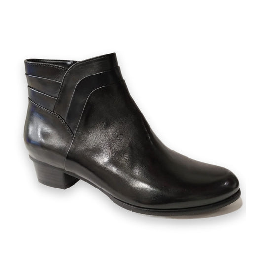 Regardez le Ciel Stefany 399 BLACK Soft Leather Block Heel Zip Ankle Boot
