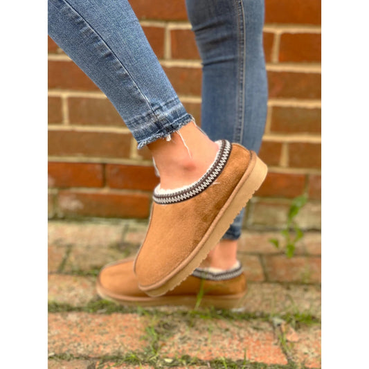 Ella Kelly Embroidered Faux Fur Lined Mule Slipper CHESTNUT