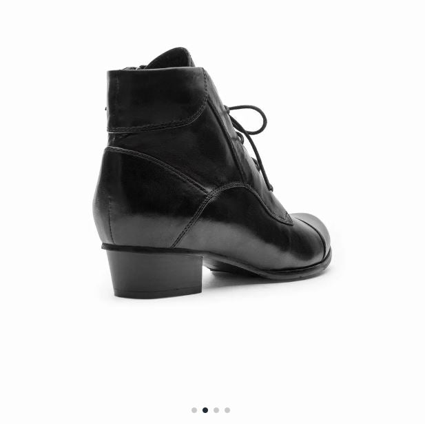 Regarde le Ciel Ankle boot with lace Stefany 123 BLACK STEFANY 123 003