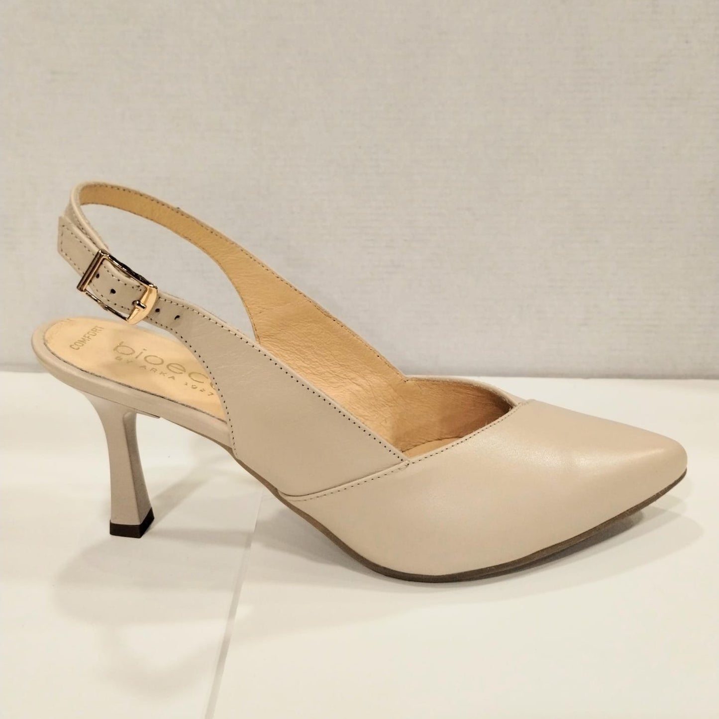 Bioeco 4009 Beige Leather Closed Toe Slingback Occasion Shoe Matching Bags Available 4009-1777