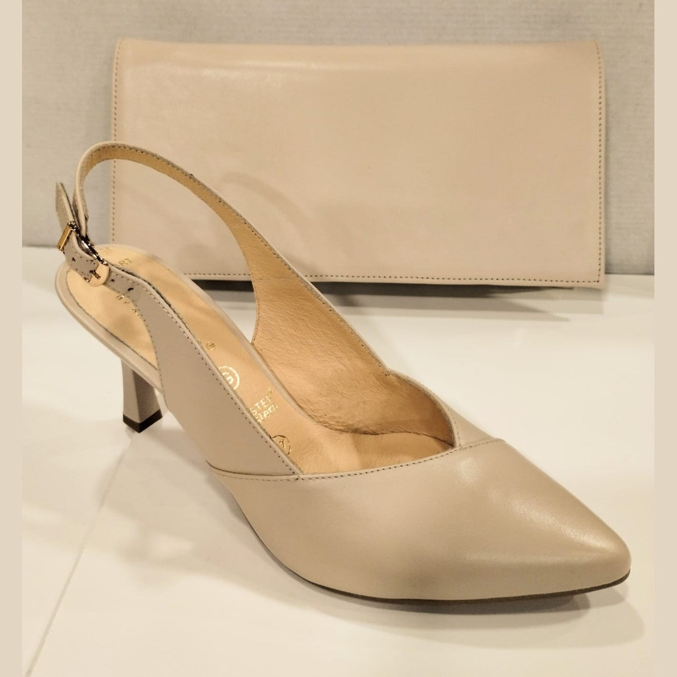 Bioeco 4009 Beige Leather Closed Toe Slingback Occasion Shoe Matching Bags Available 4009-1777
