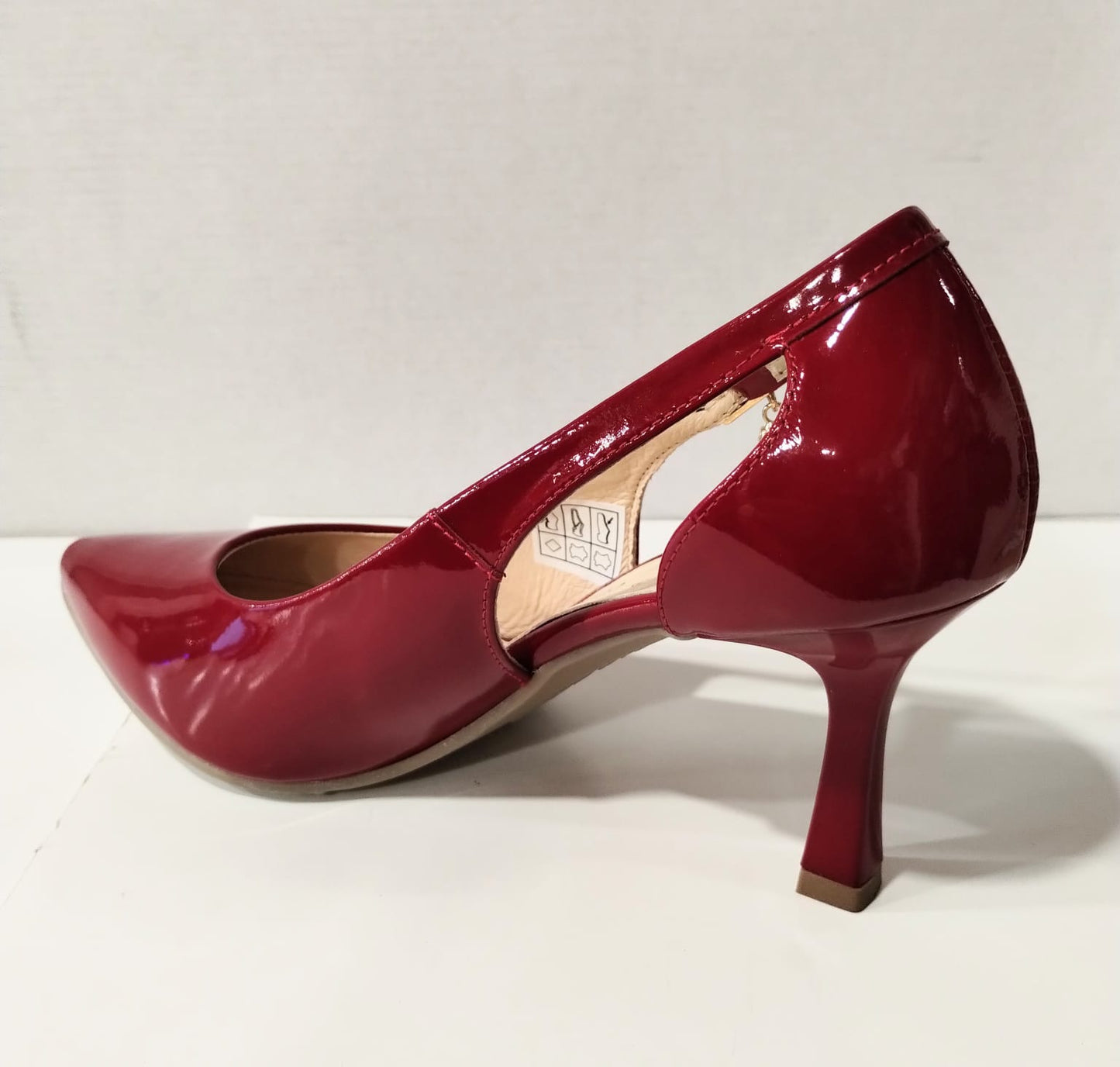 Bioeco 4079 RED PATENT open sided court shoe 4079-433