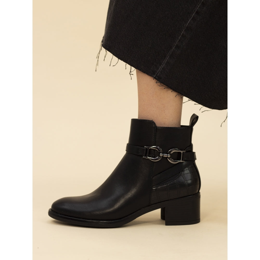 Lunar Solana BLACK Zip Ankle Boot GLC006-BK
