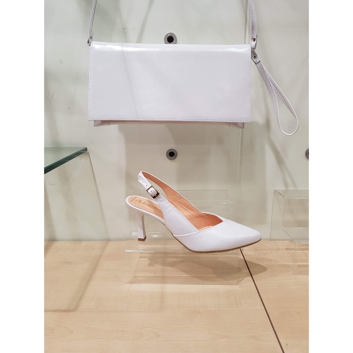 Bioeco WHITE Pearl Clutch / Shoulder bag to match 4009 shoe B002-2362