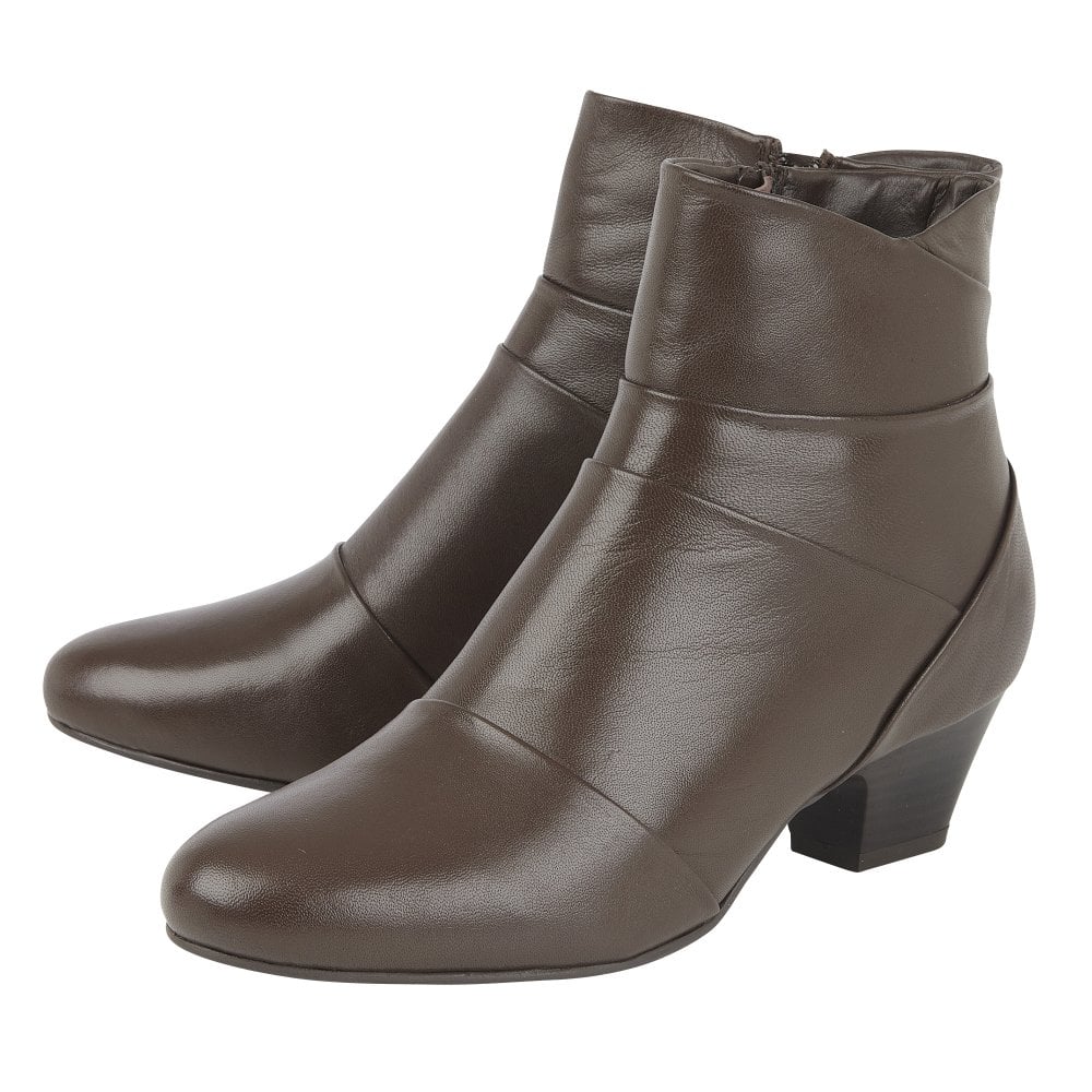 Lotus on sale tapti boots