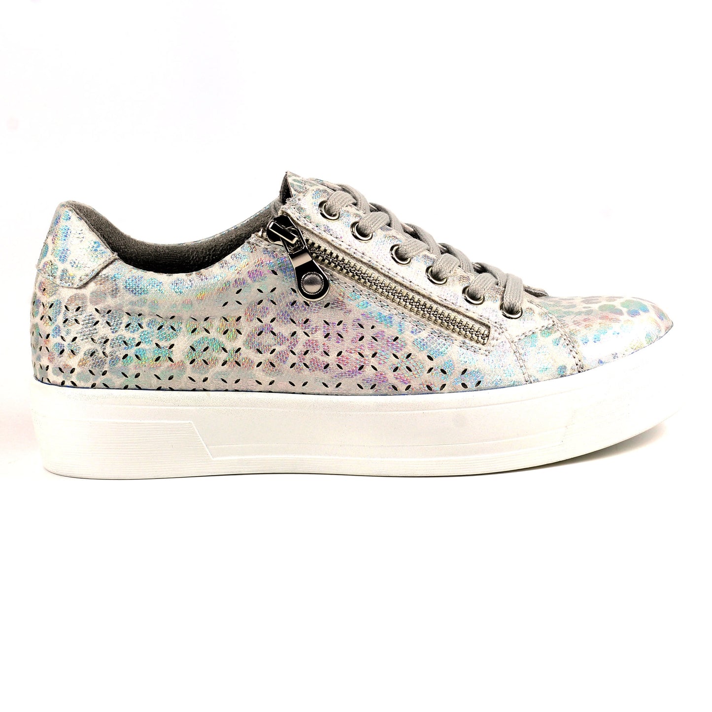 Lunar Trainer Charm DLB009WT White