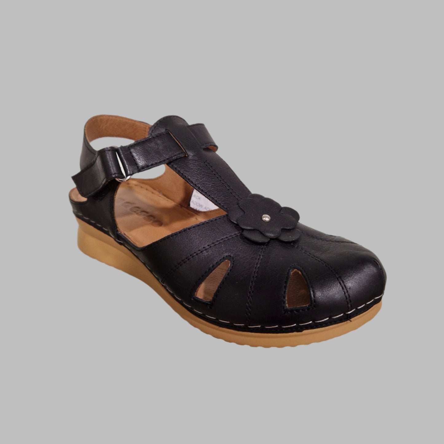 Adesso MEADOW Black Soft Leather Closed Toe Sandal