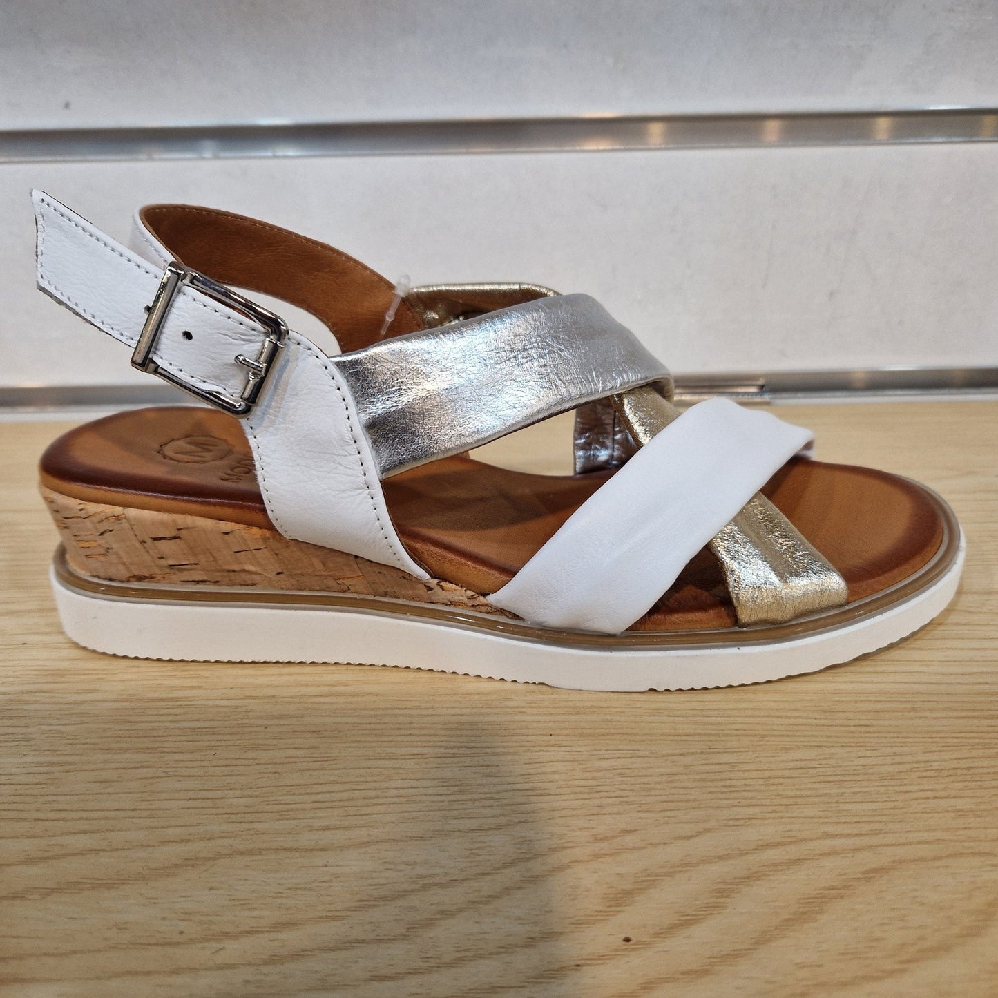 Modella Lyla White / Metallic Soft Leather Low Wedge Sandal