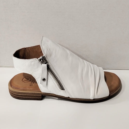 Modella Maisie Soft Leather Comfort Sandal with side Zip