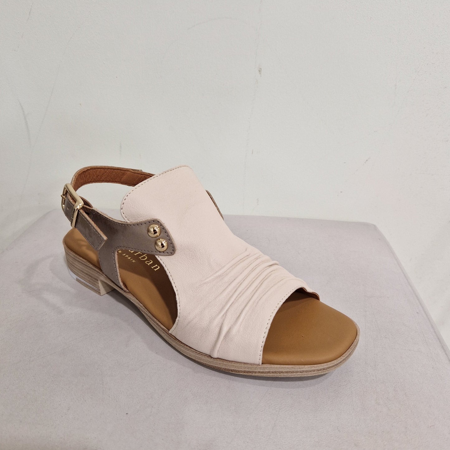 Paula Urban 9-17 Off white / Fumo Soft Leather Sandal