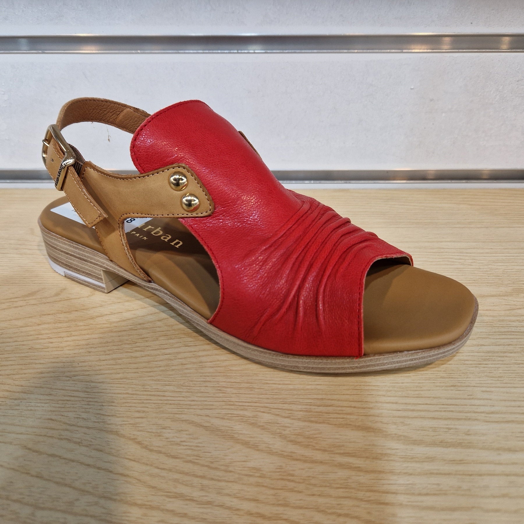 Paula Urban 9-17 ROJO / CAMEL Soft Leather Low Heel Sandal