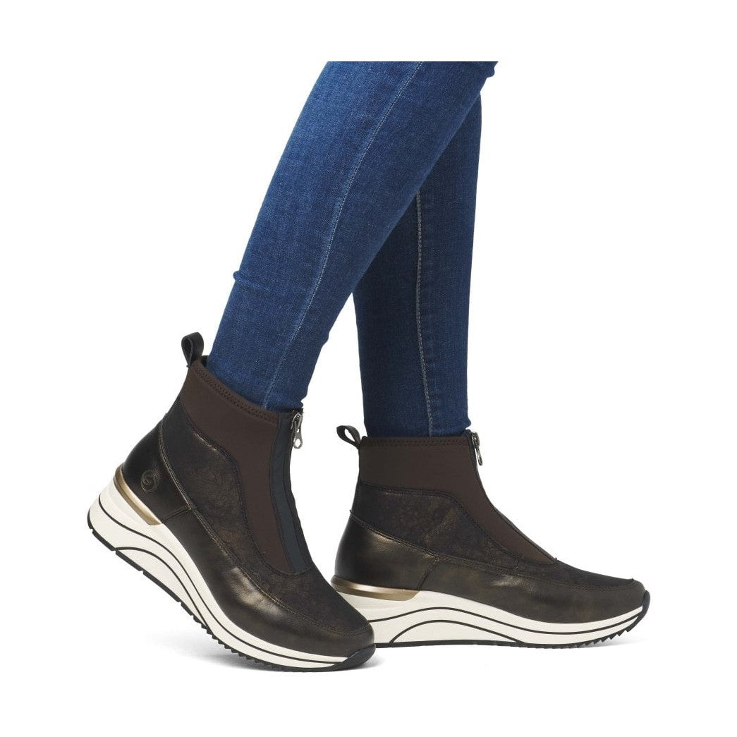 Remonte D0t71 BROWN Trainer Style Front Zip Wedge Boot D0T71-25
