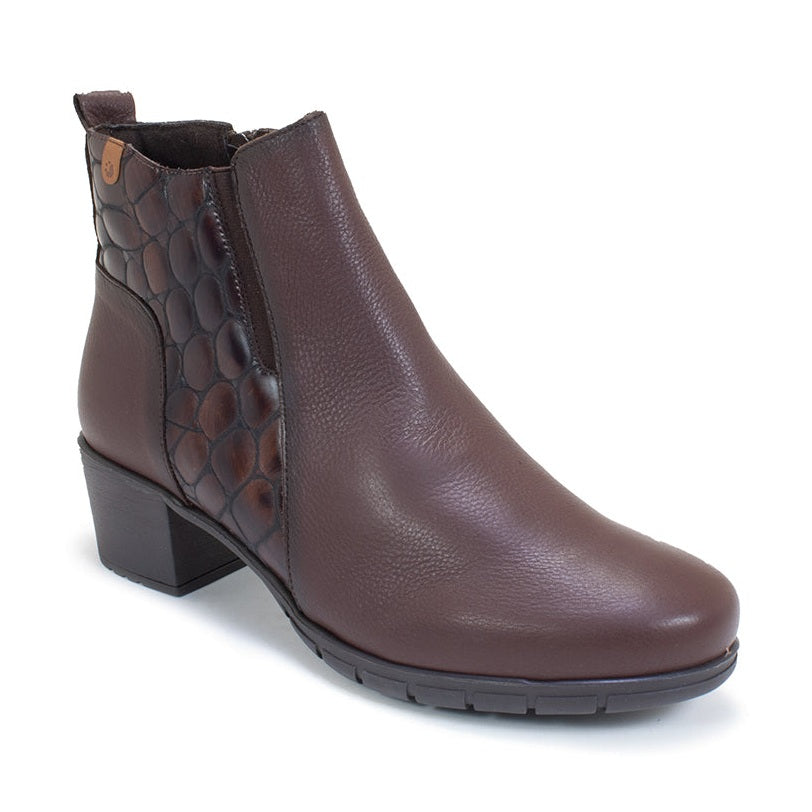 Valeria's Brown Leather wide fitting Ankle Boot 9543 MARON