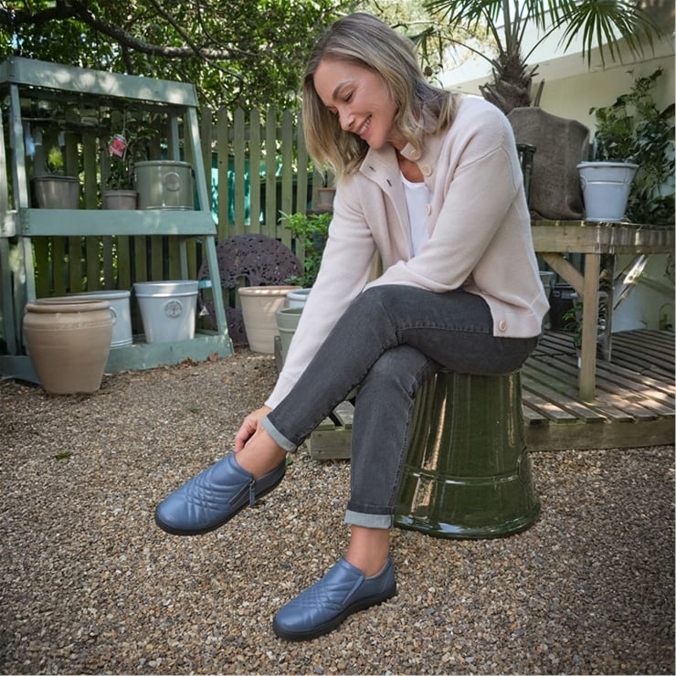 Hotter Poppy Wide Fit AQUATIC BLUE Zip Trainer Style Shoe