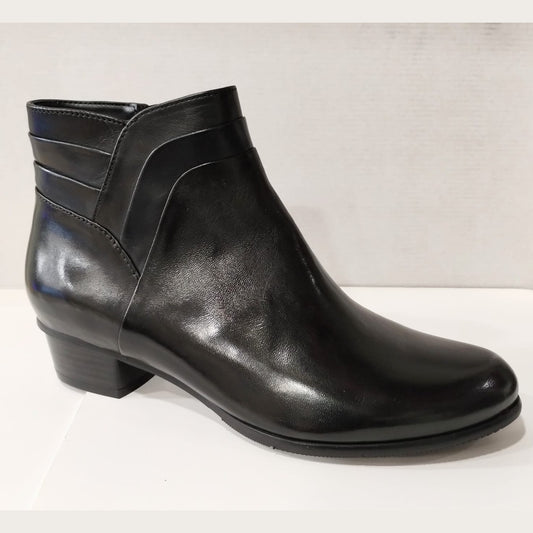 Regardez le Ciel Stefany 399 BLACK Soft Leather Block Heel Zip Ankle Boot